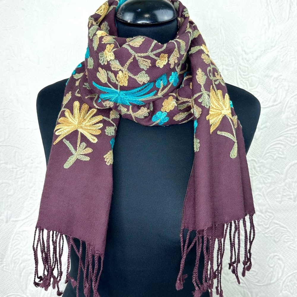 Asian Eye Wool Embroidered Scarf